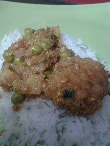 bread koftas in bottle gourd curry